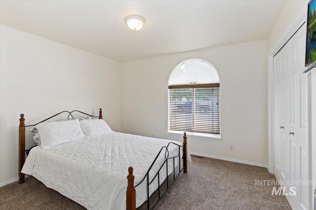 1495 North Pointe Drive Property Photo 11