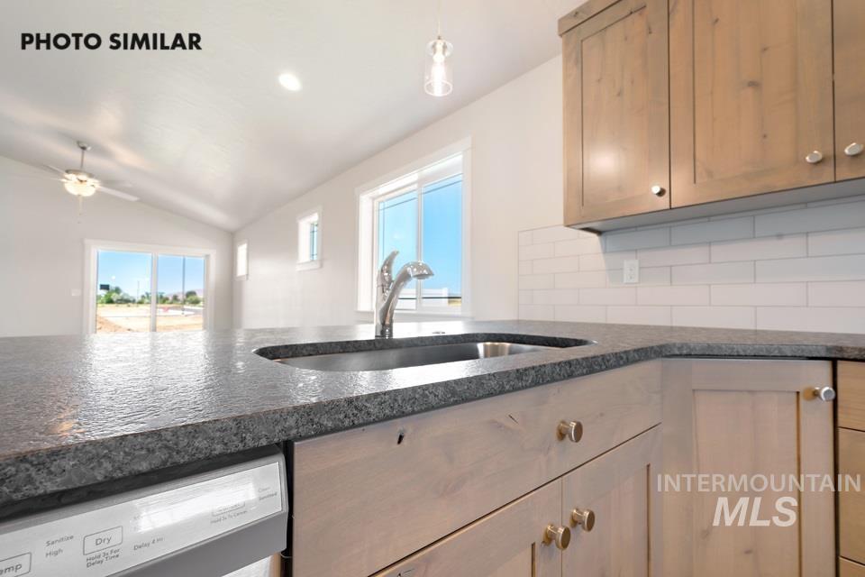 1693 Rapid Rd Property Photo 16