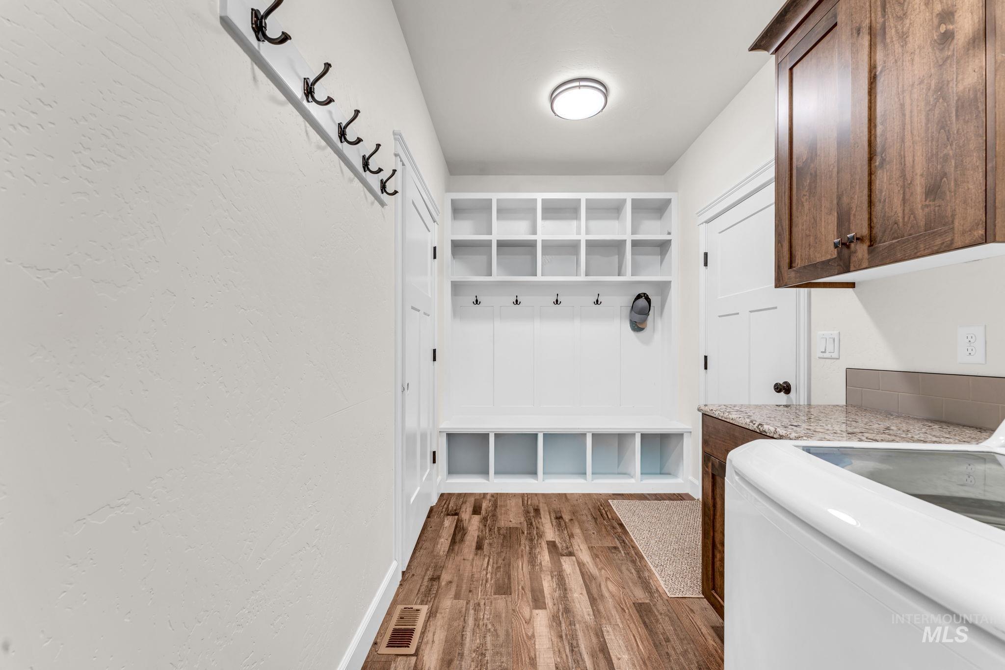 75 S 1050 W Property Photo 21