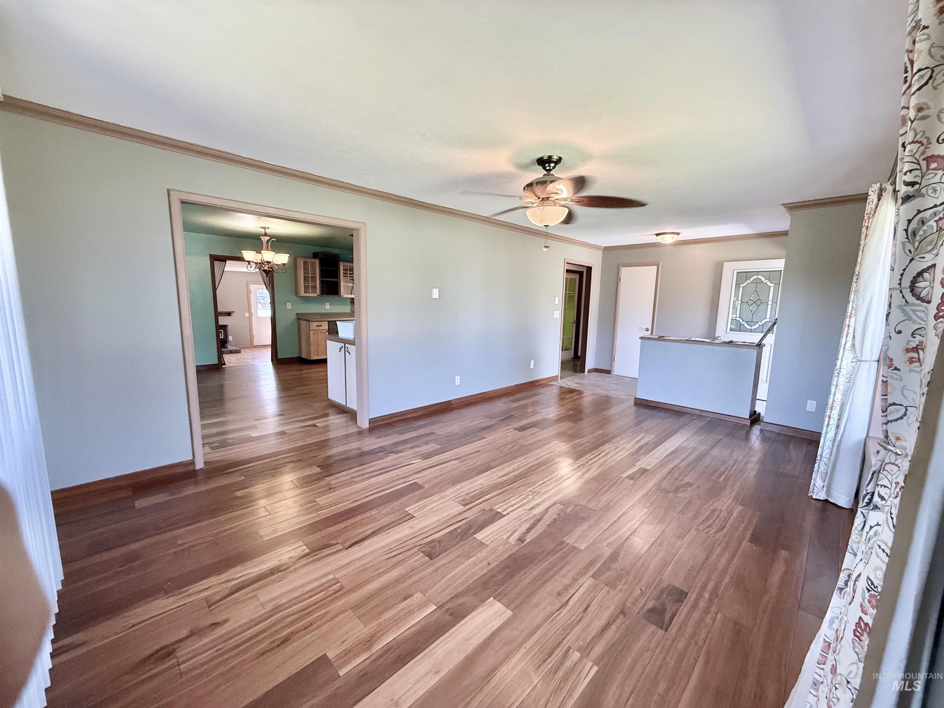 1617 9th Ave E Property Photo 5