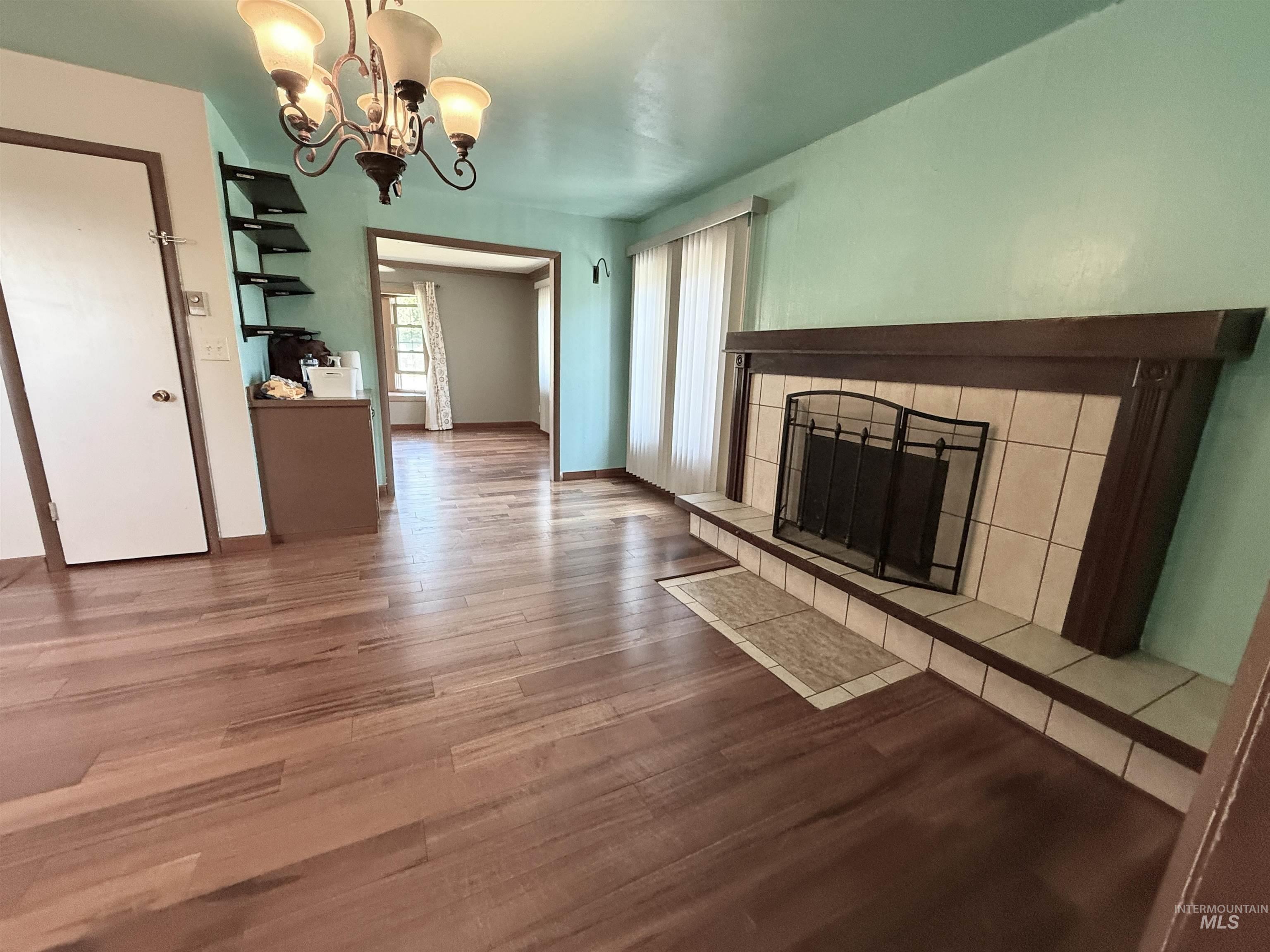 1617 9th Ave E Property Photo 10