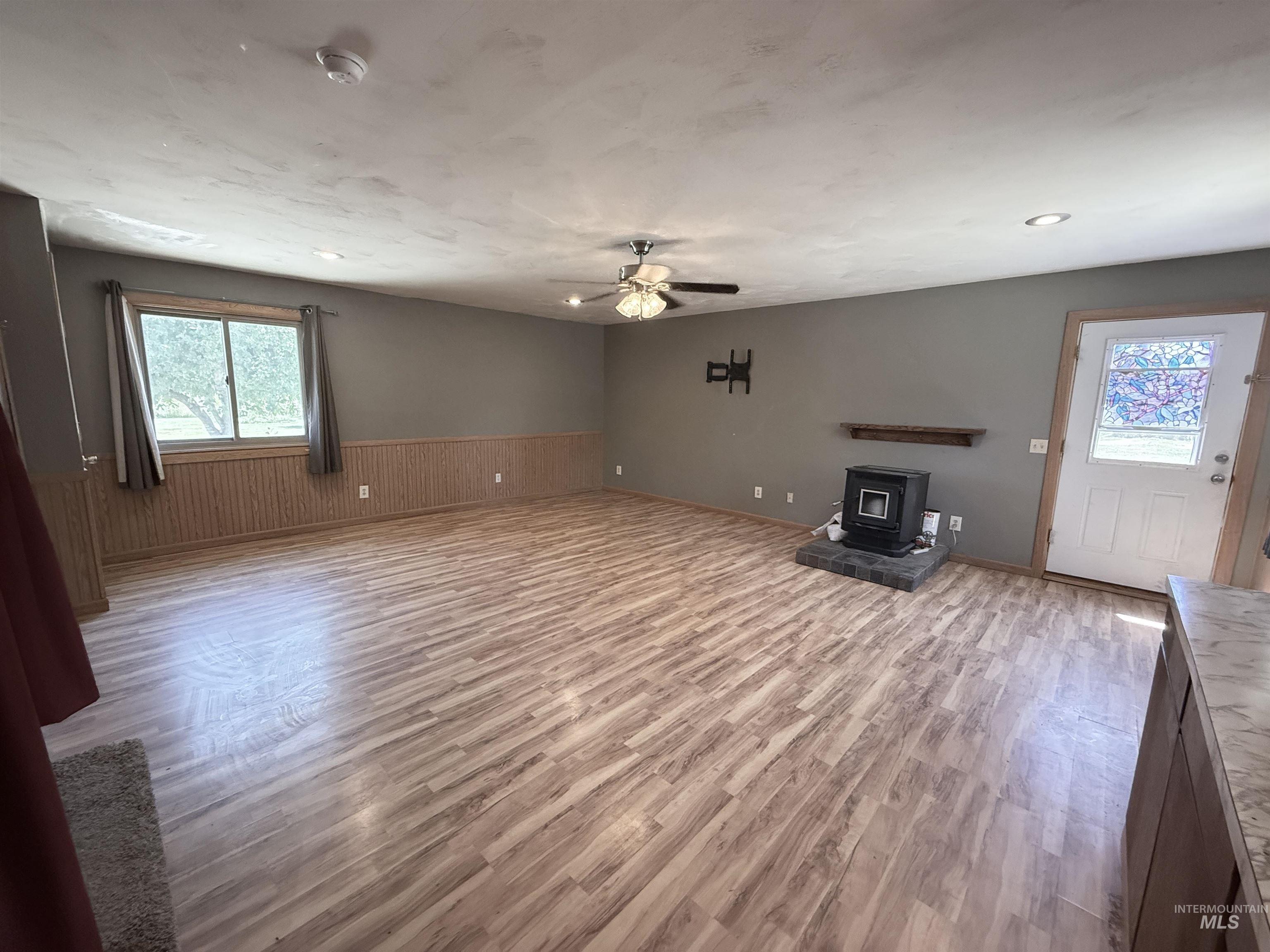 1617 9th Ave E Property Photo 12