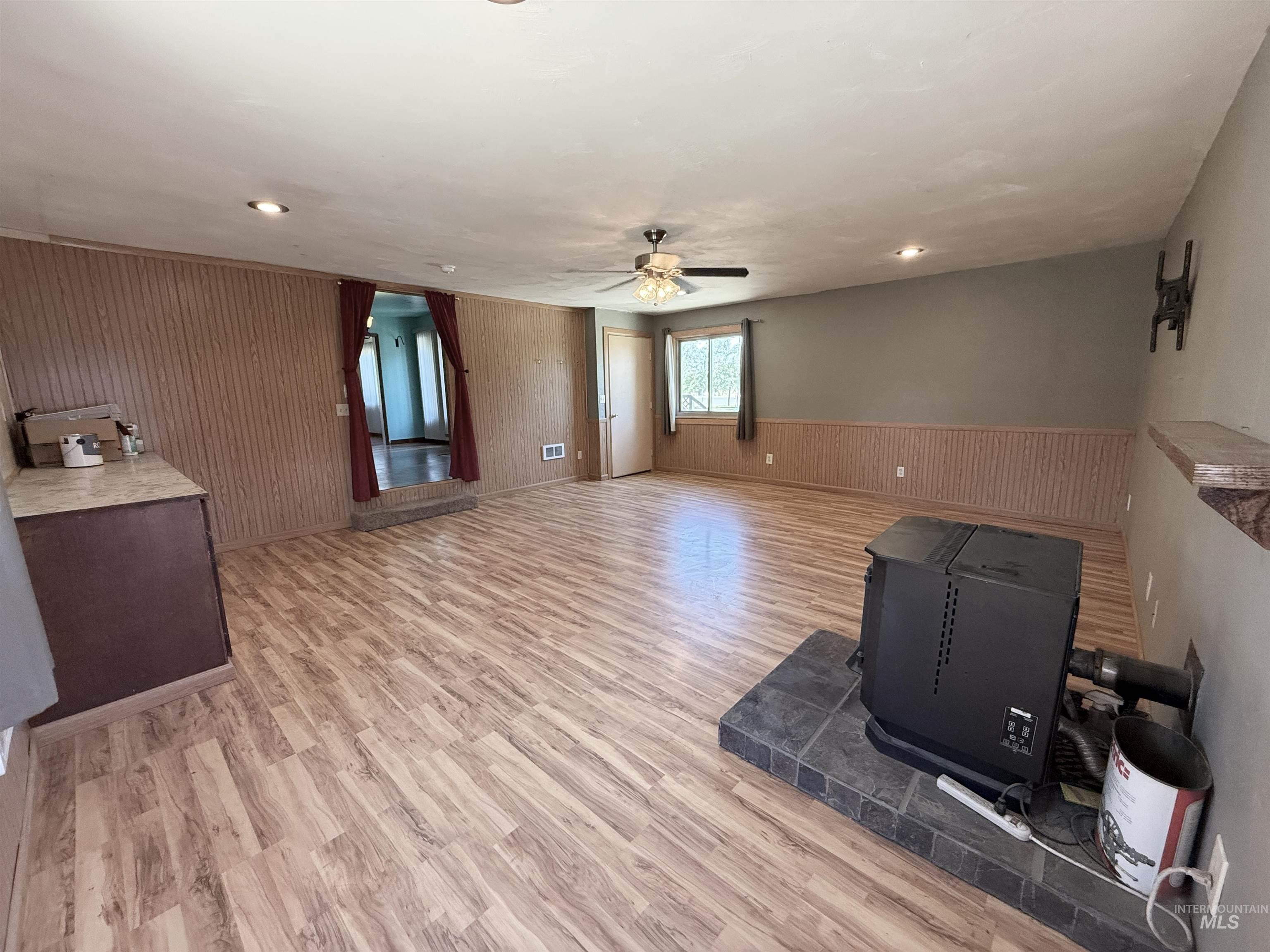 1617 9th Ave E Property Photo 13