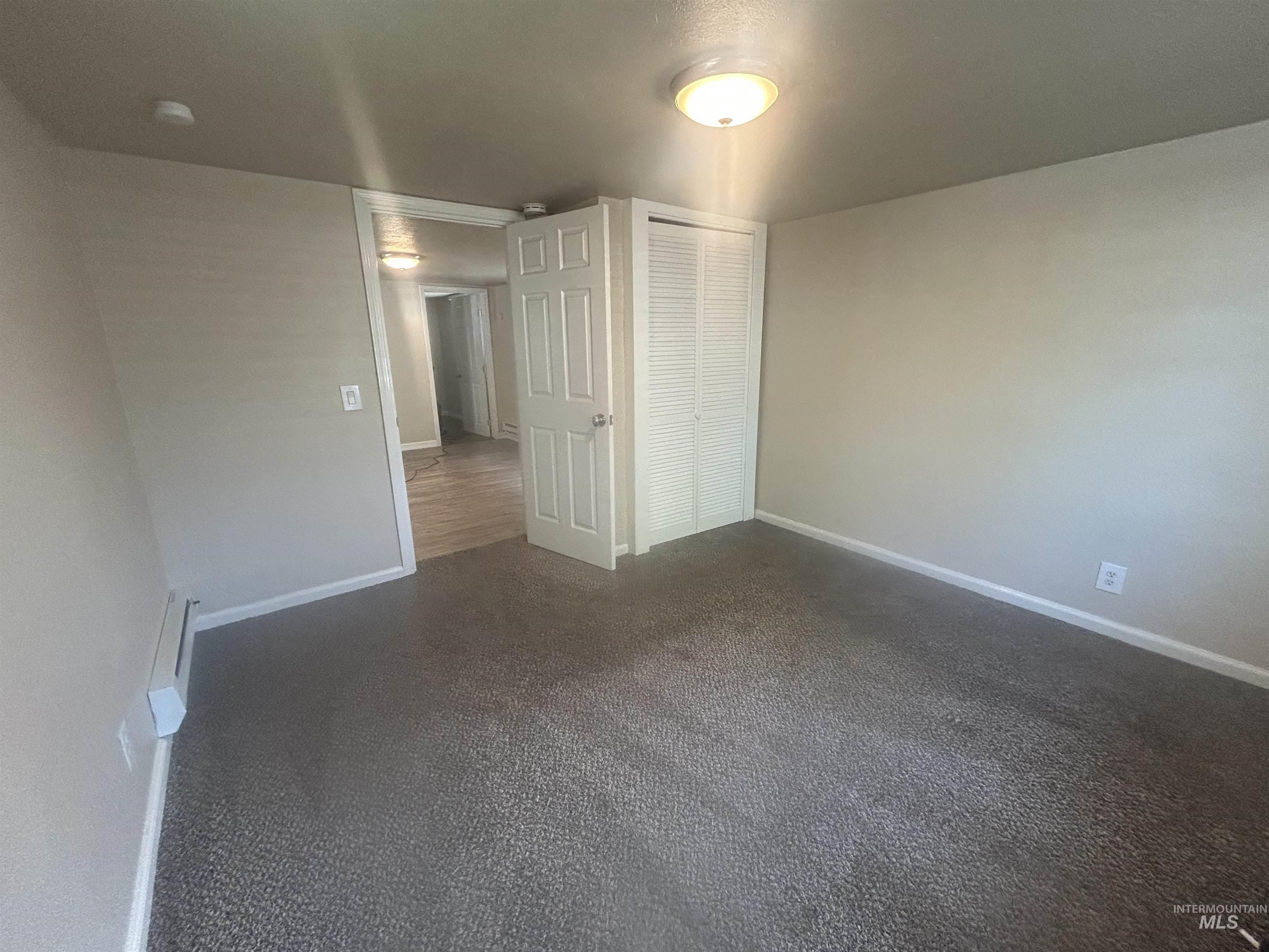 1704 S Vista Ave Property Photo 4