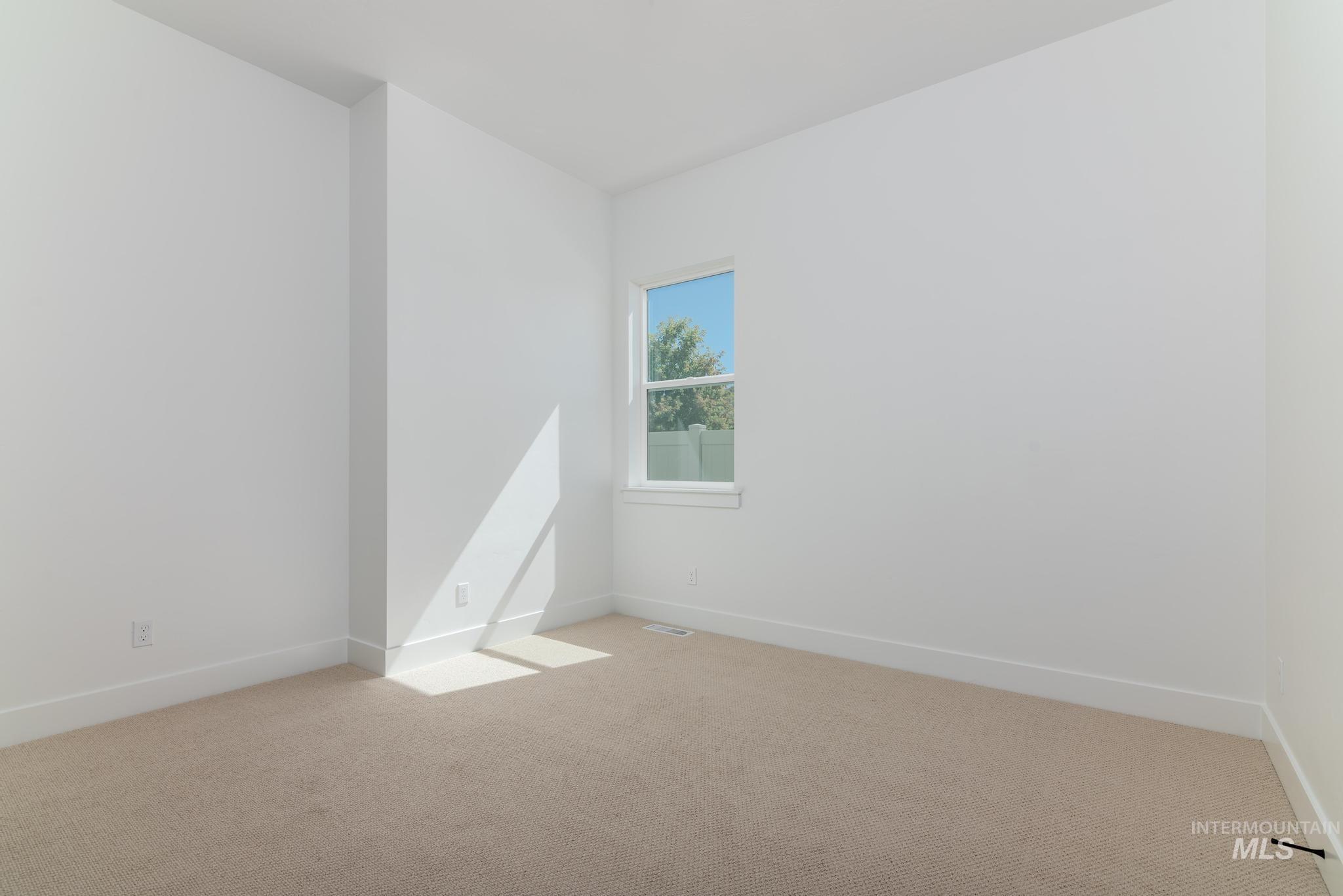 5200 W River Oaks Dr Property Photo 21