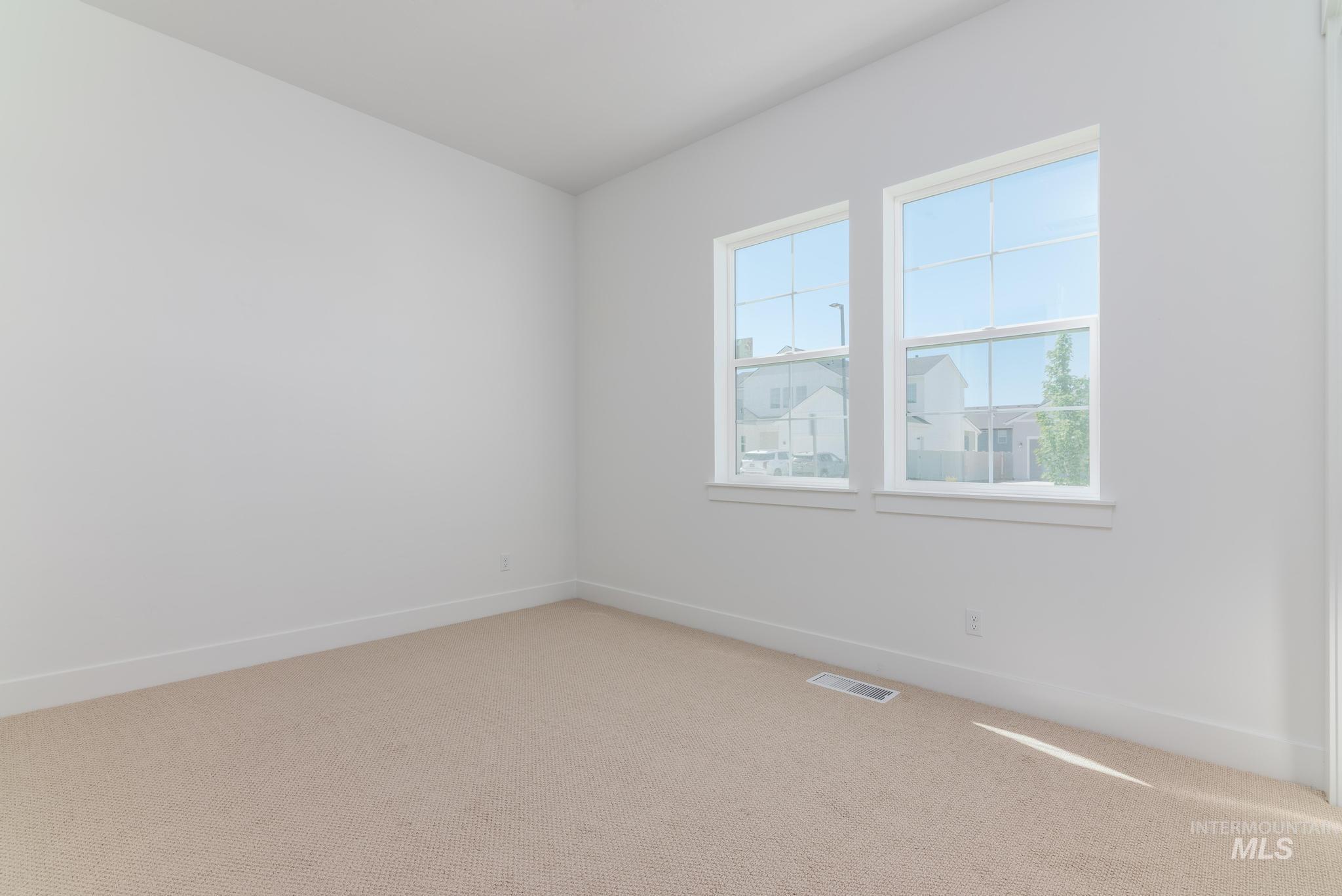 5200 W River Oaks Dr Property Photo 22