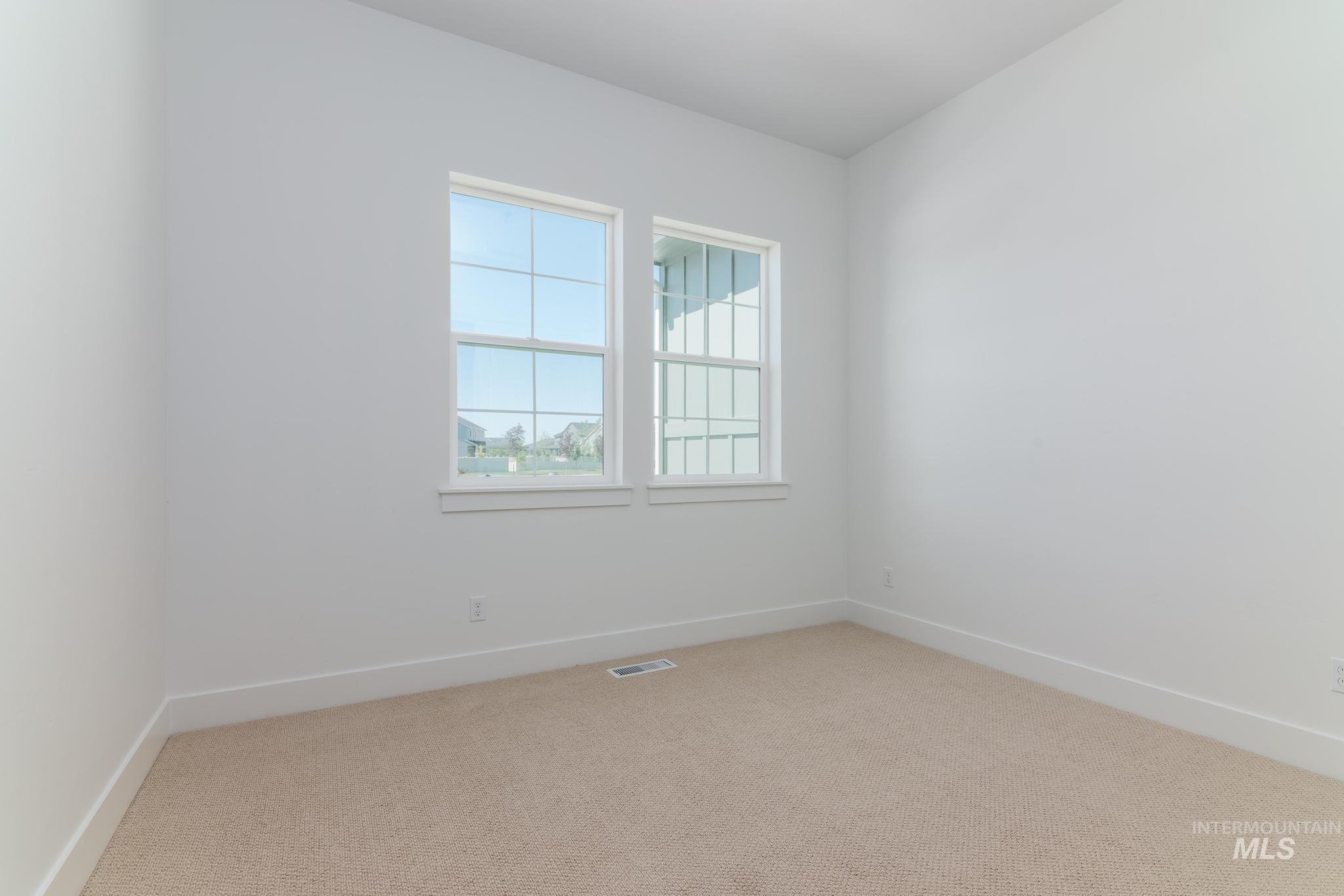 5200 W River Oaks Dr Property Photo 24