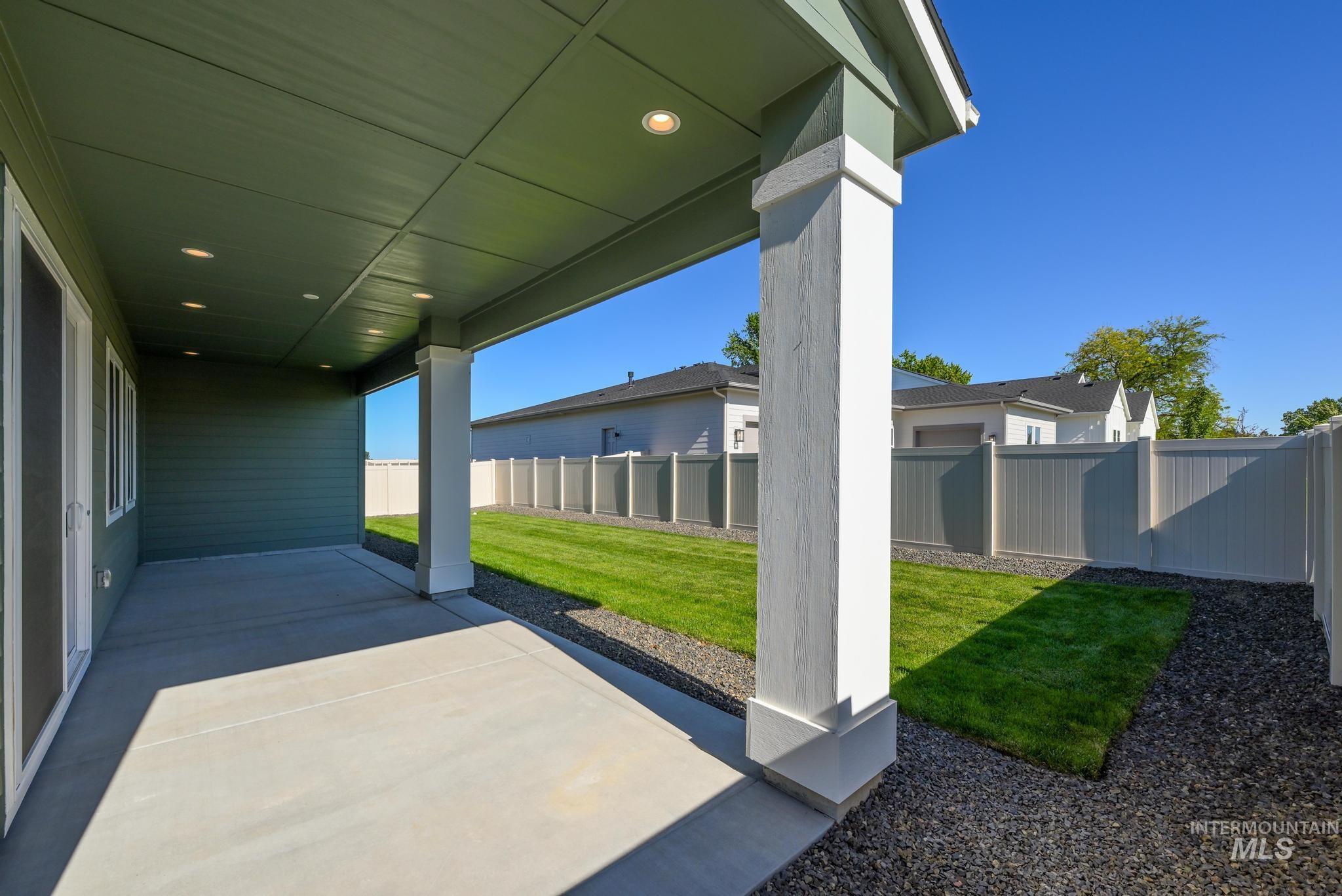5200 W River Oaks Dr Property Photo 28
