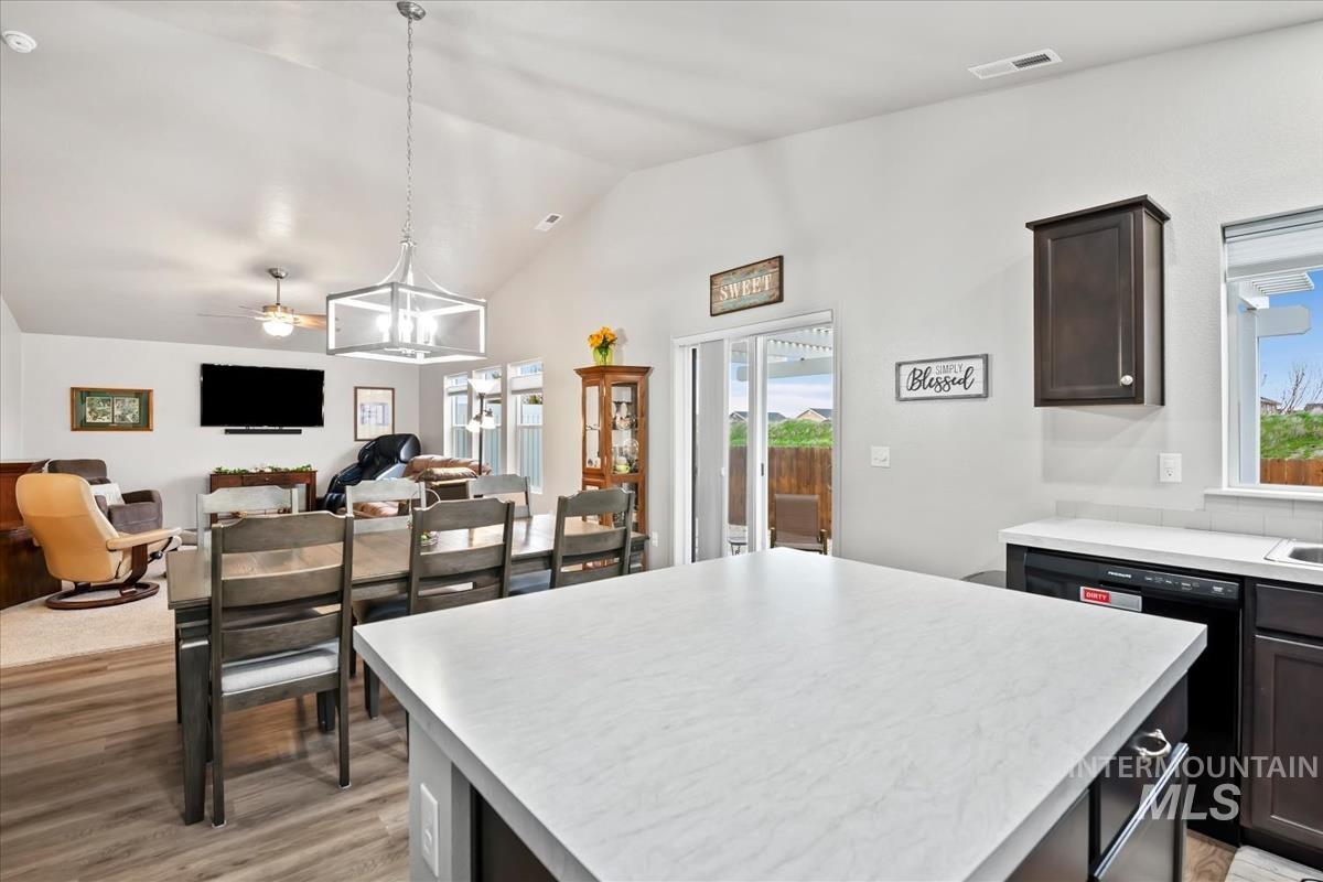 16586 Corrine Ave. Property Photo 17