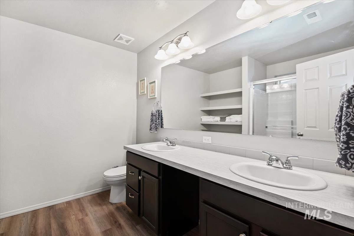 16586 Corrine Ave. Property Photo 25