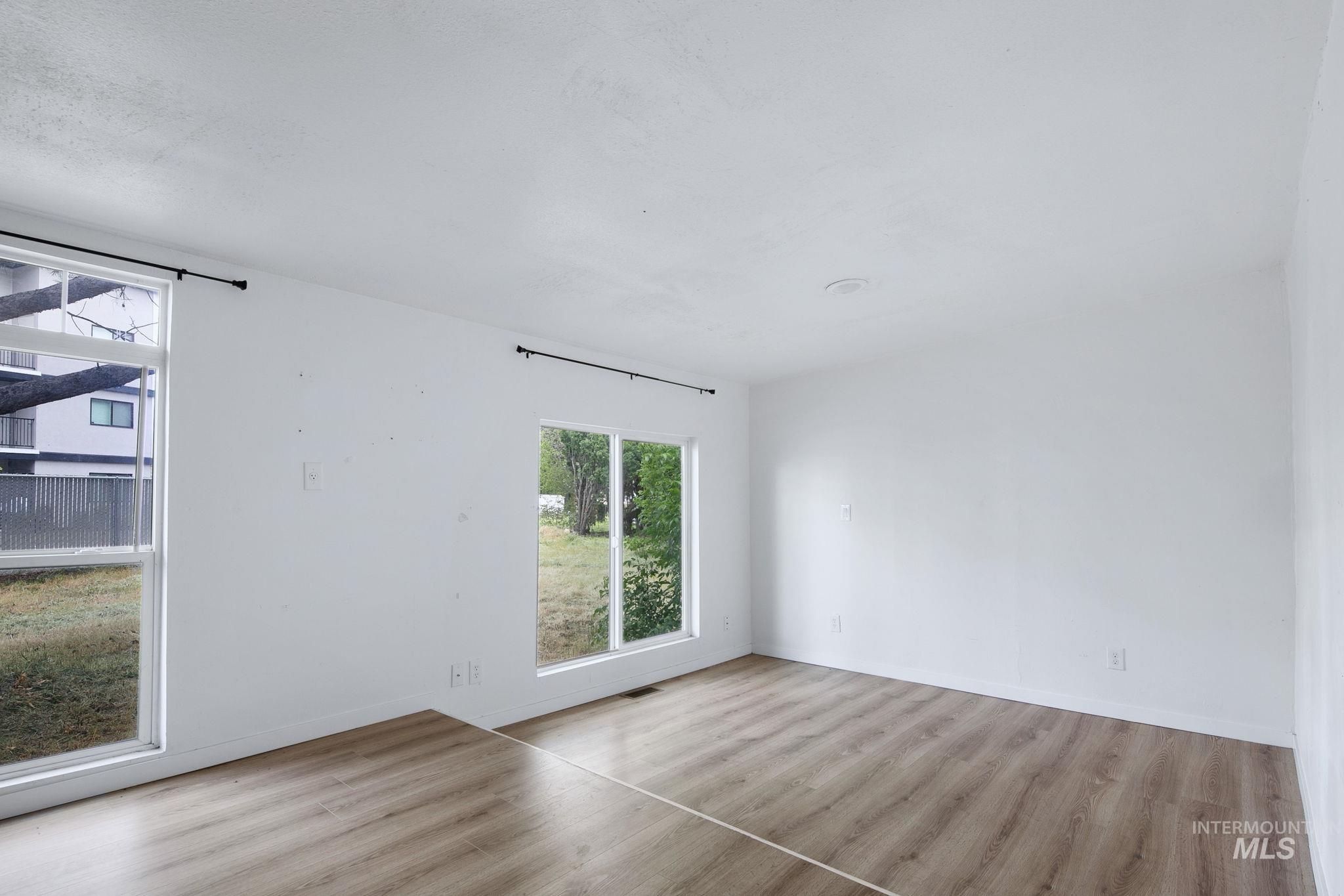 1410 W Flamingo Avenue #108 Property Photo 19