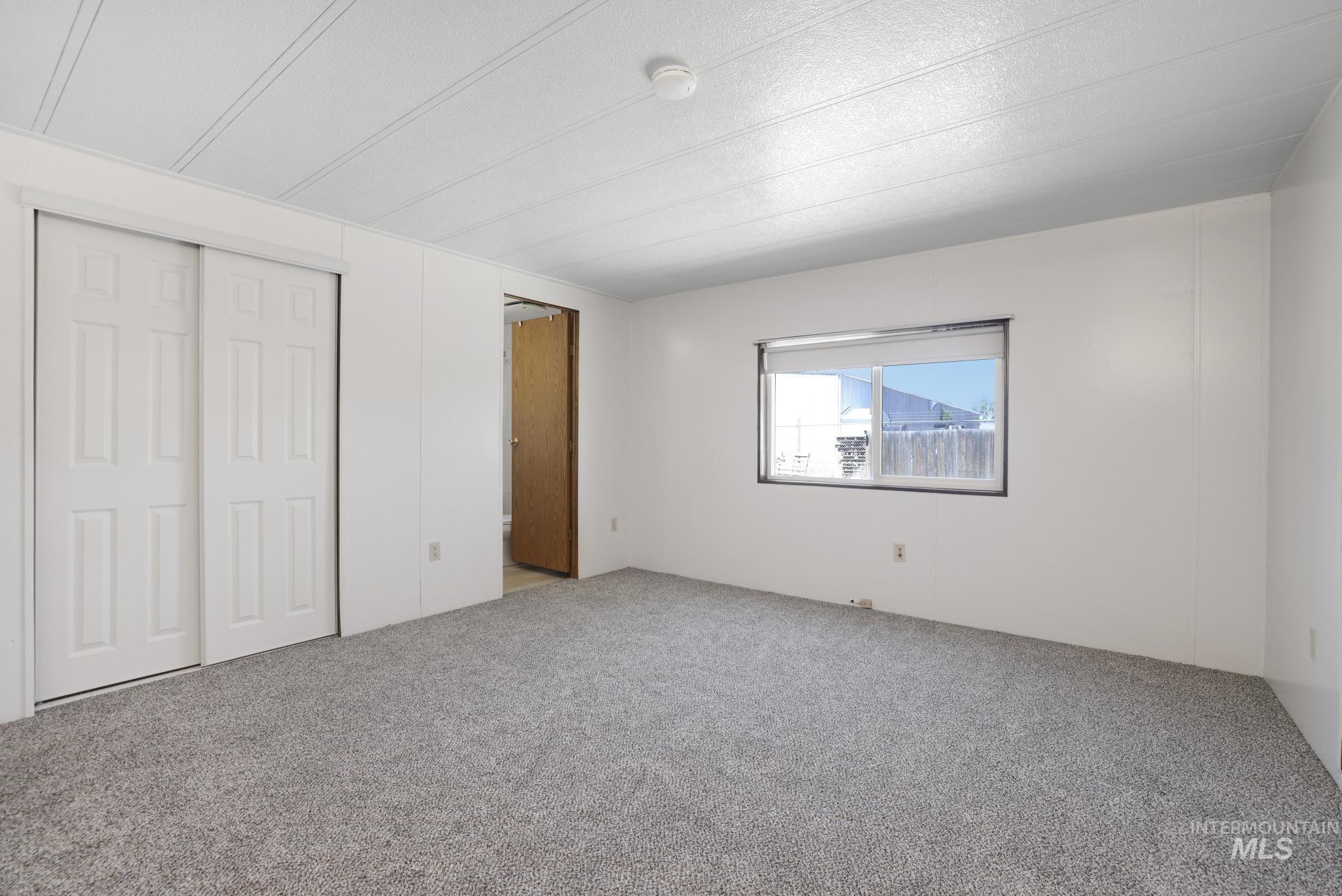 1042 2nd Ave. W Property Photo 17