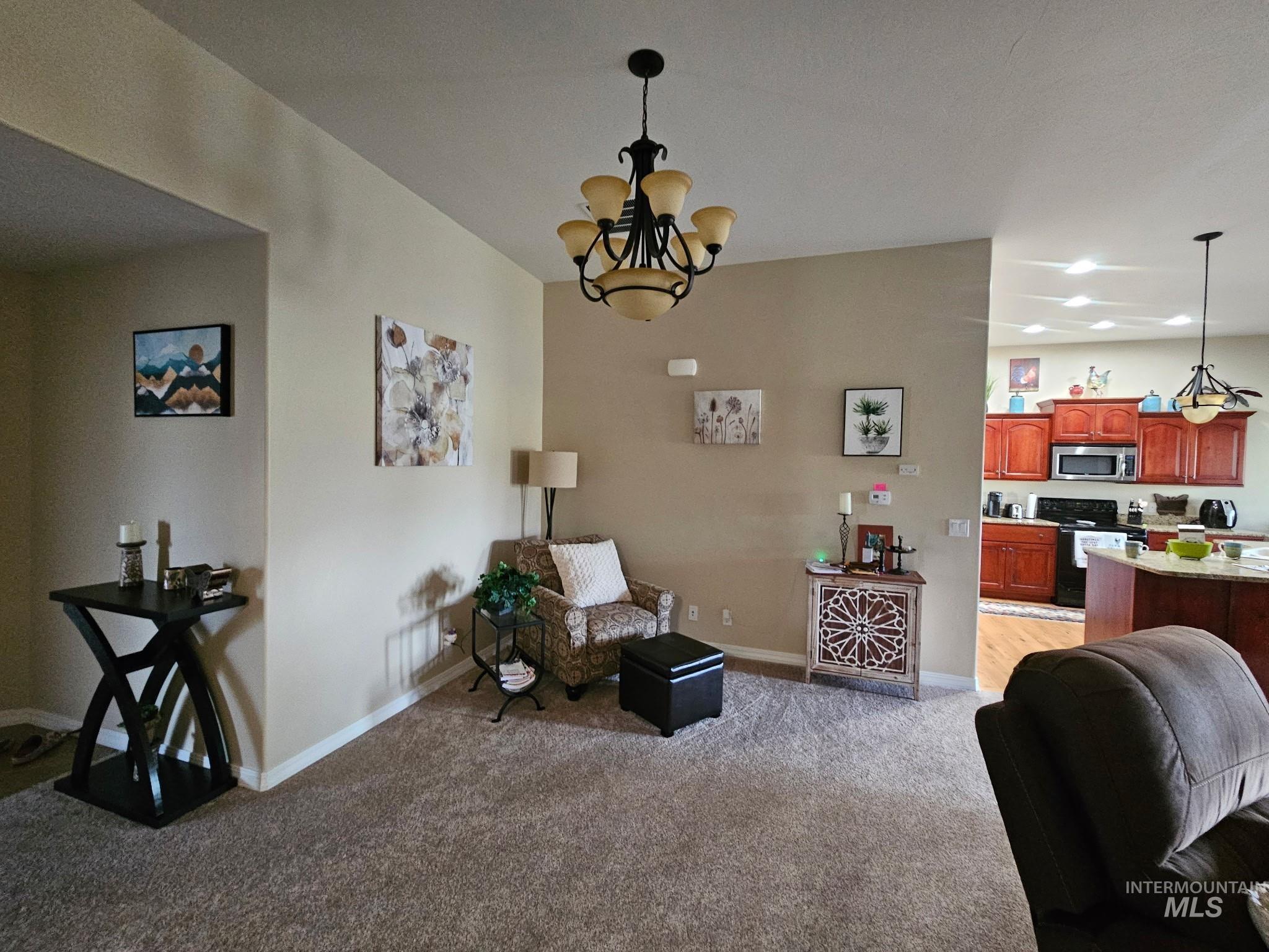 805 Woodland Property Photo 5
