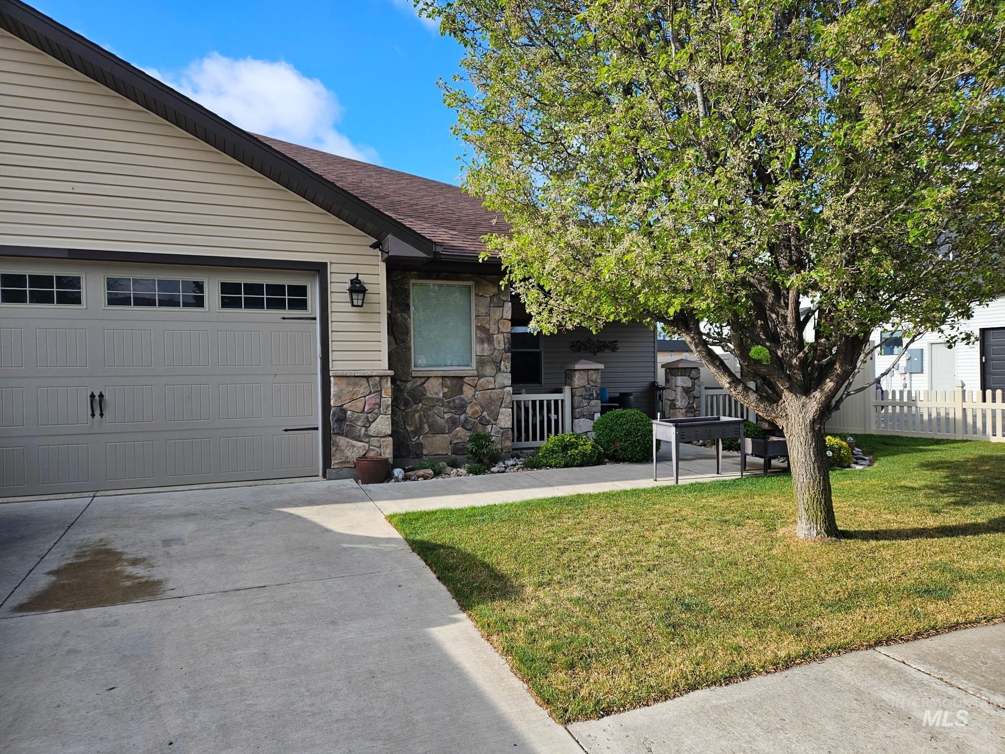 805 Woodland Property Photo 15