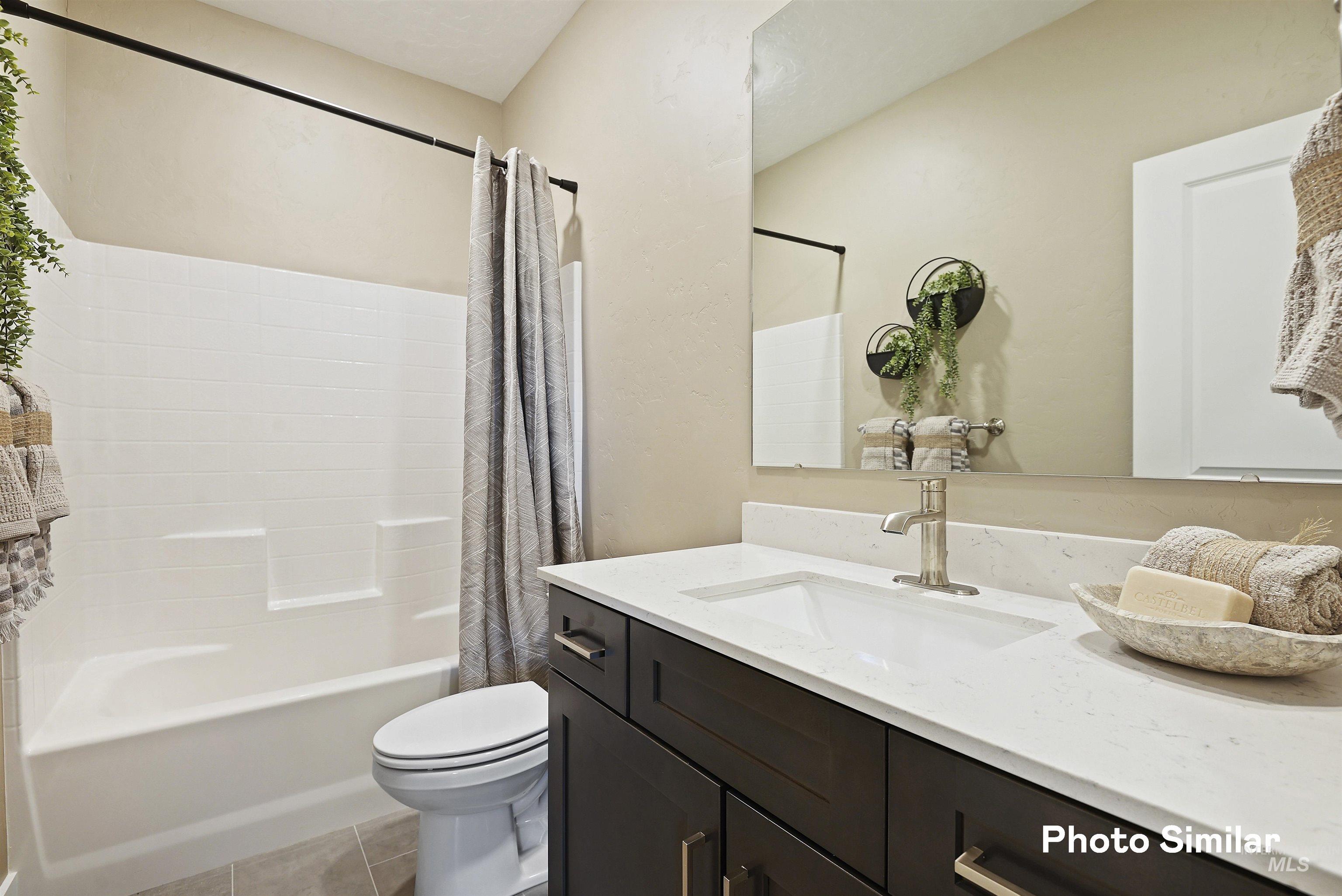 8201 W White Willow St Property Photo 28