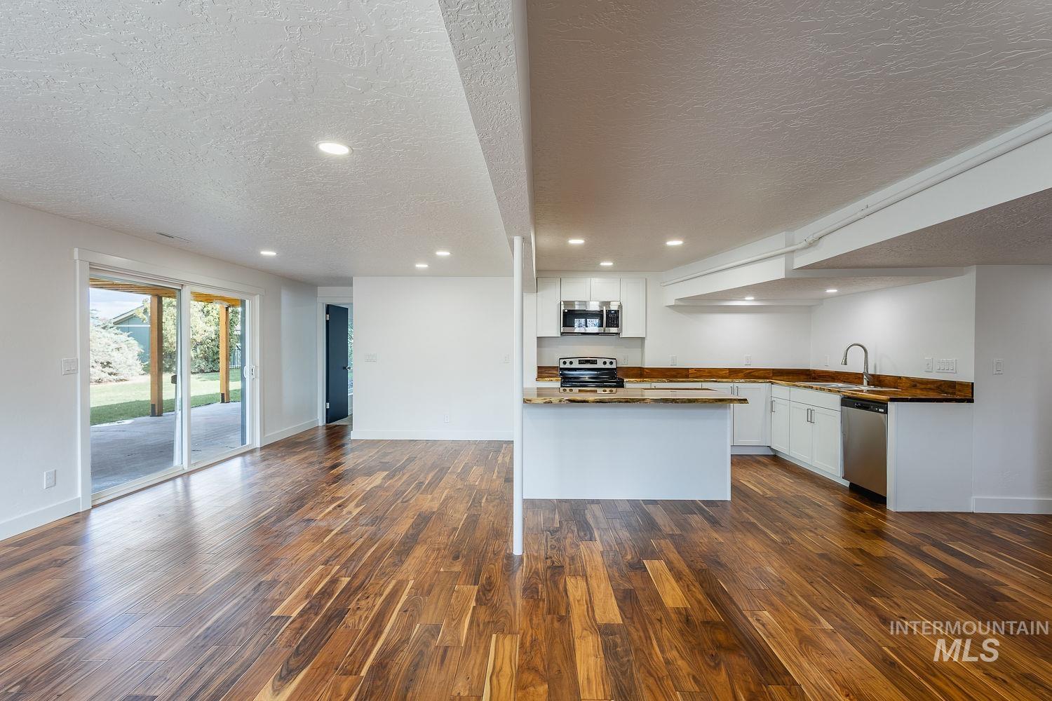 5100 W Bel Air St Property Photo 24