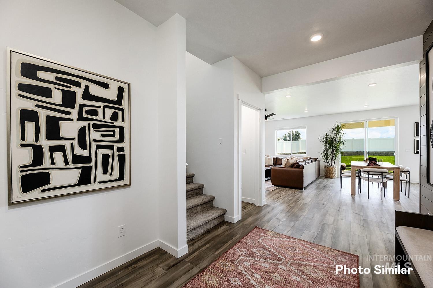 9082 W Happy Day Dr Property Photo 4
