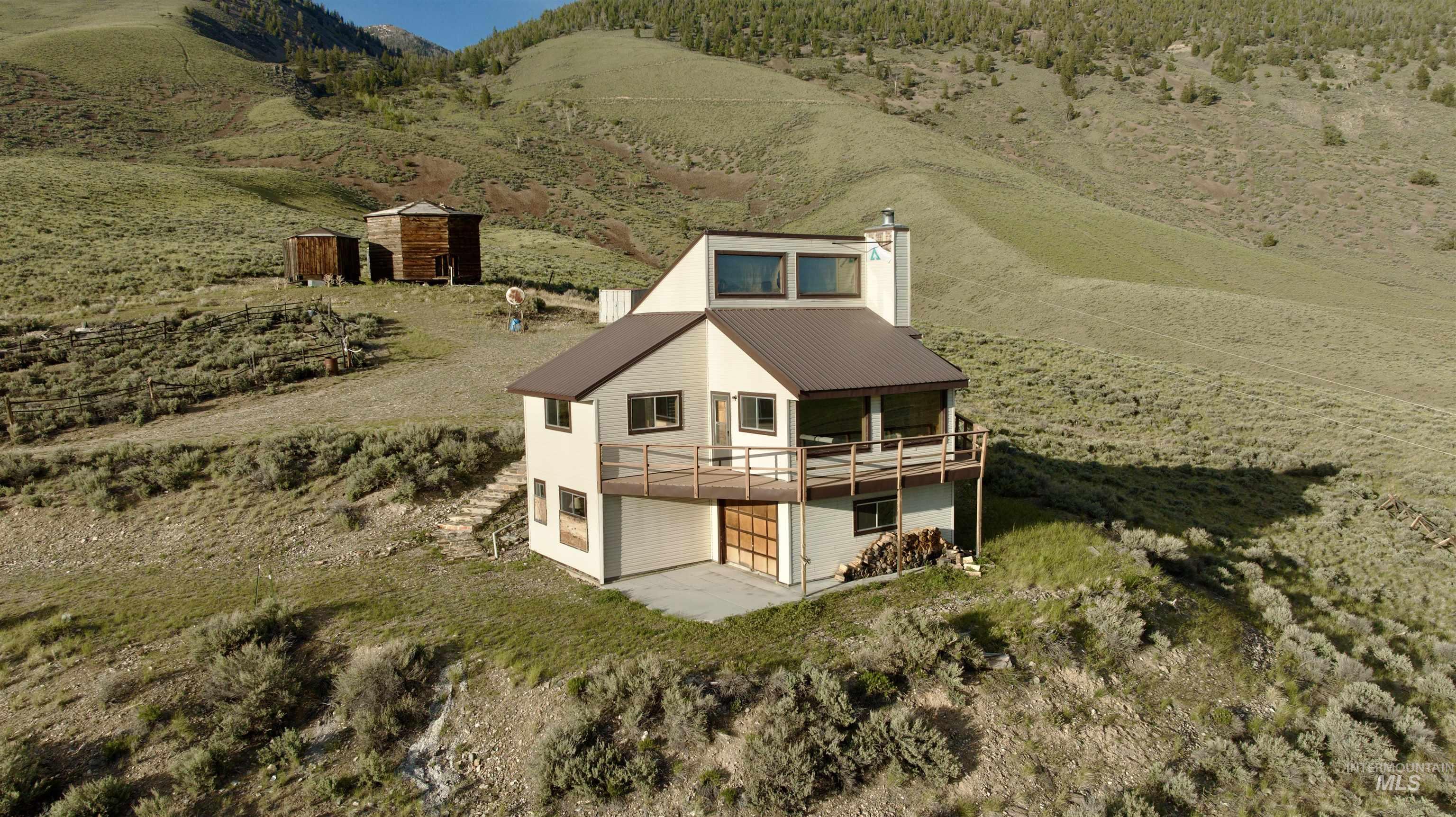 2040 Pahsimeroi Rd. Property Photo 2