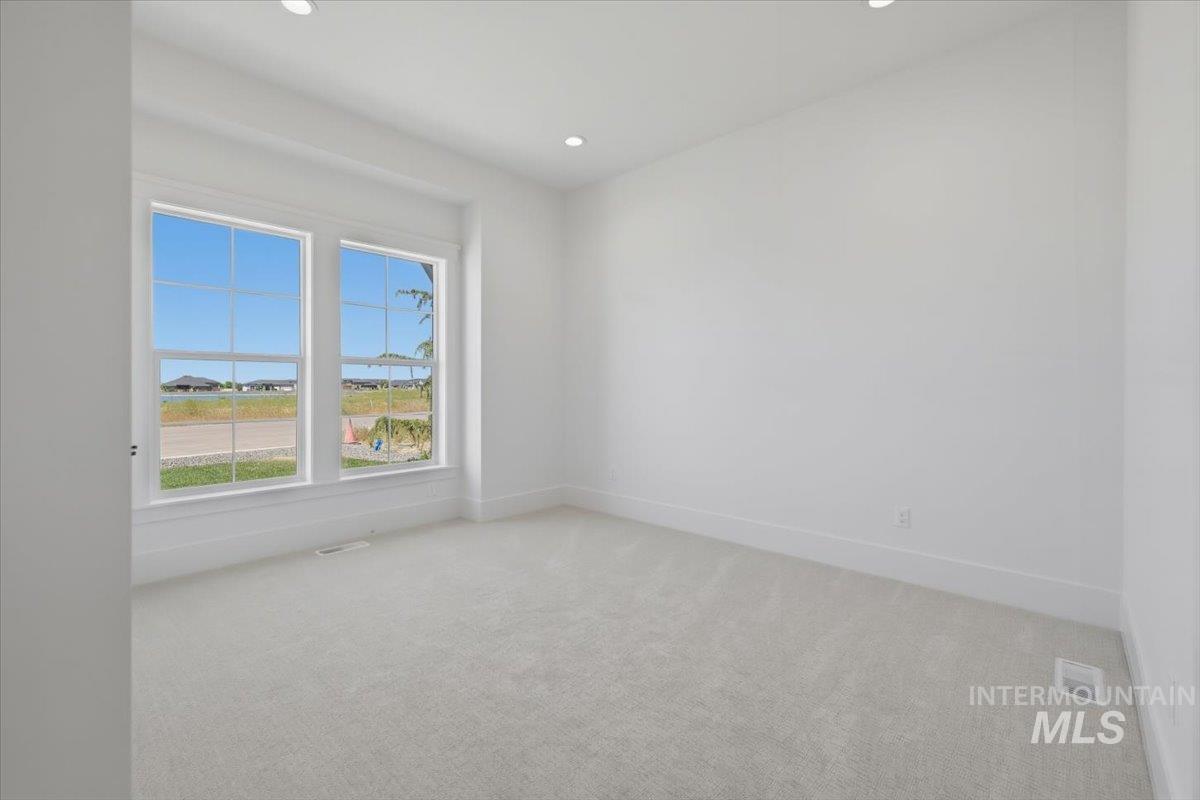 7621 E Midberry Ct Property Photo 22