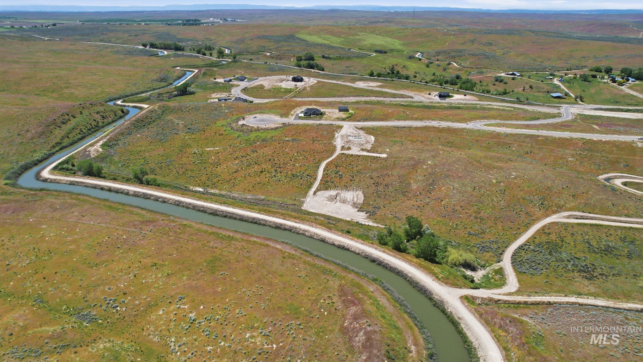 3288 Fly By Rd Property Photo 5