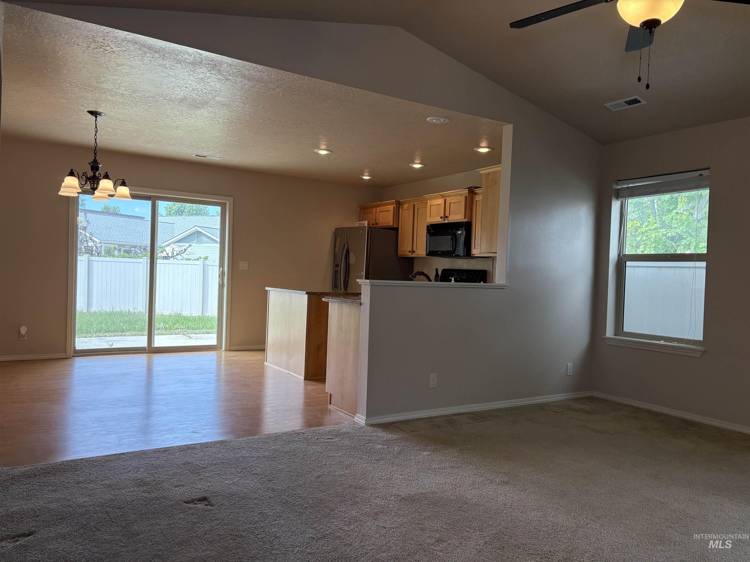 7592 W Baron Ln Property Photo 4