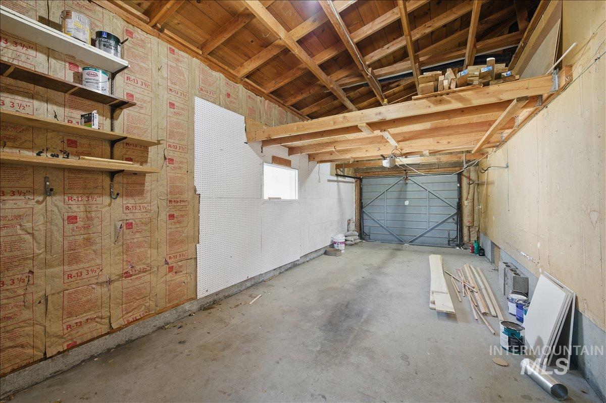 303 W Pine Ave Property Photo 23