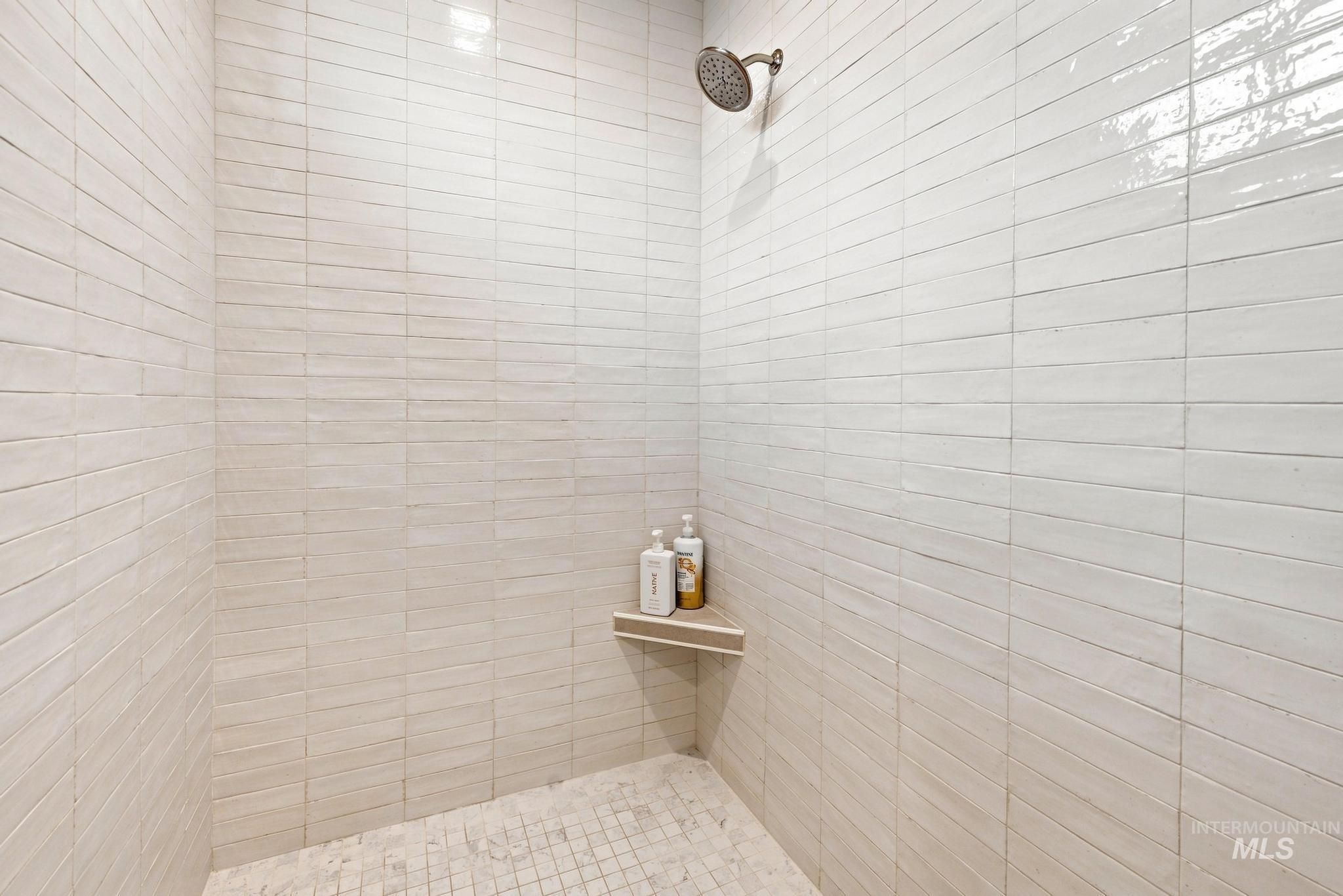 2748 E 4247 N Property Photo 28