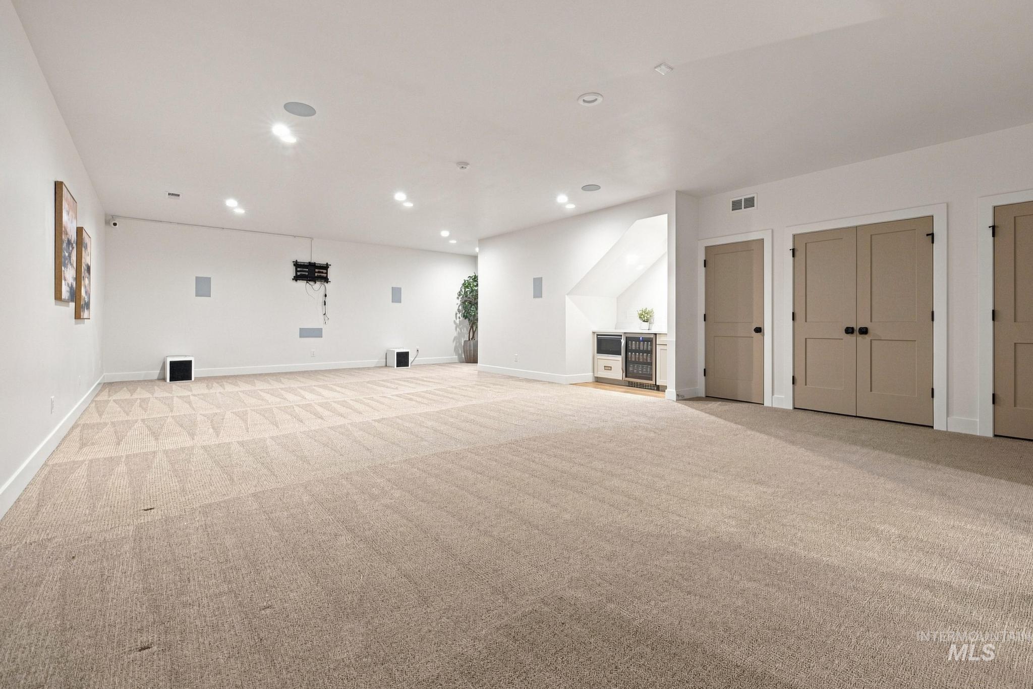 2748 E 4247 N Property Photo 40