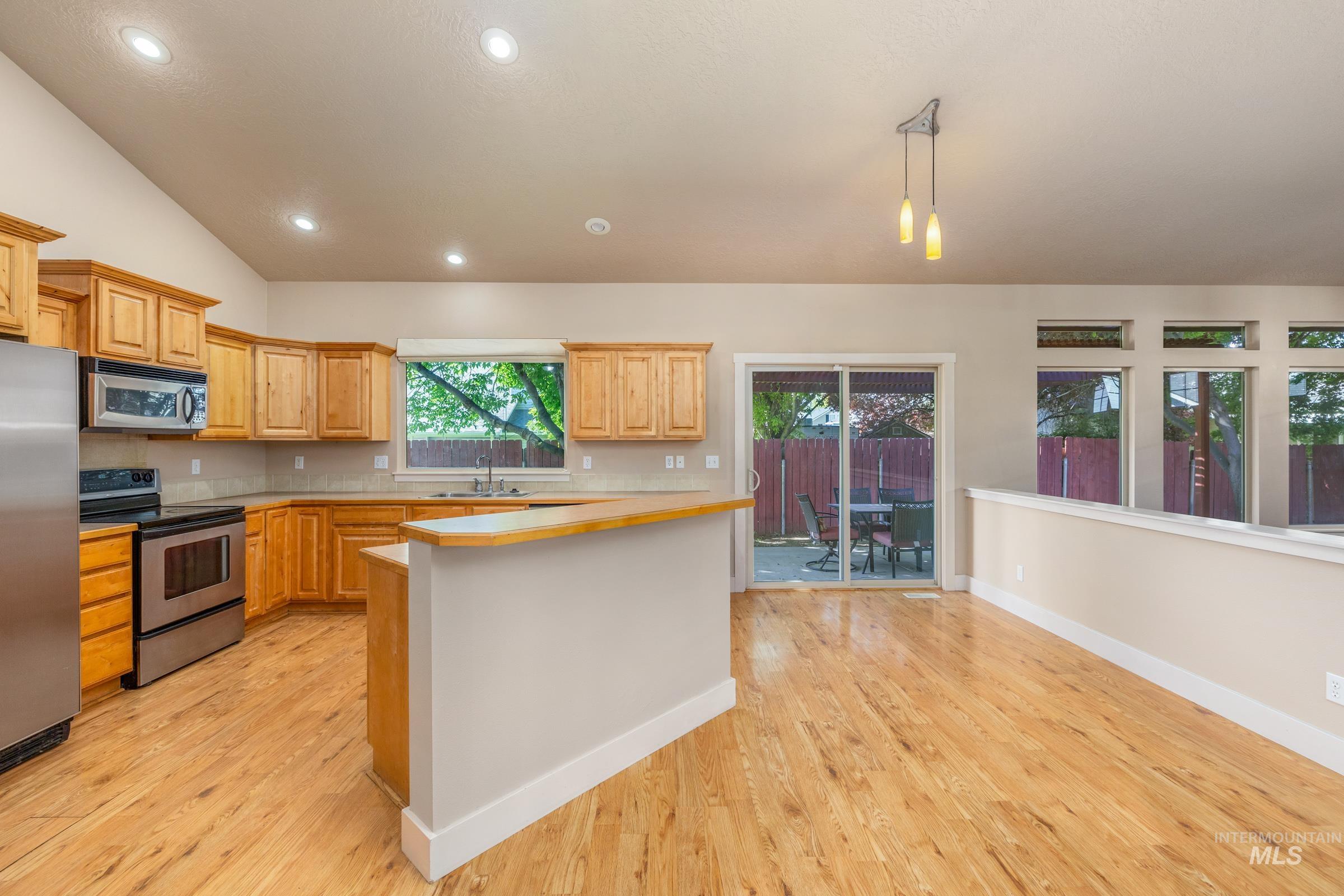 11543 W Wagon Pass Ct Property Photo 3