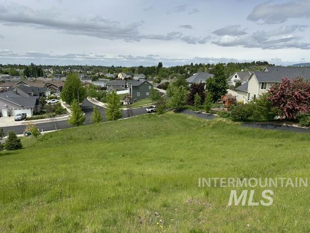 2533 Castleford St Property Photo 20