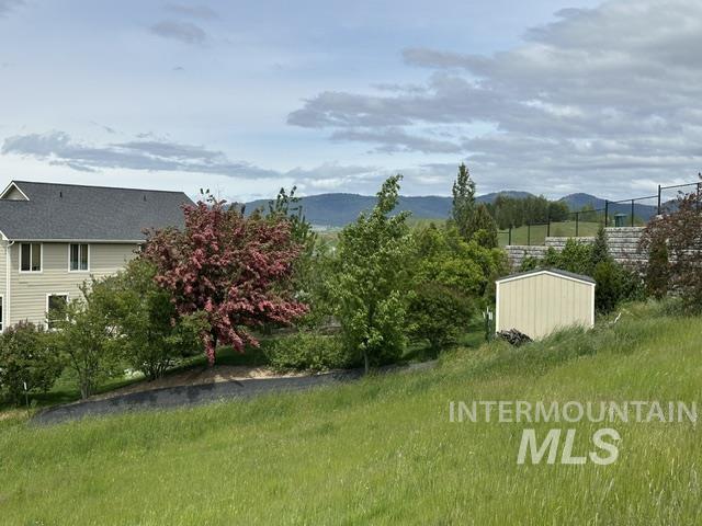 2533 Castleford St Property Photo 22