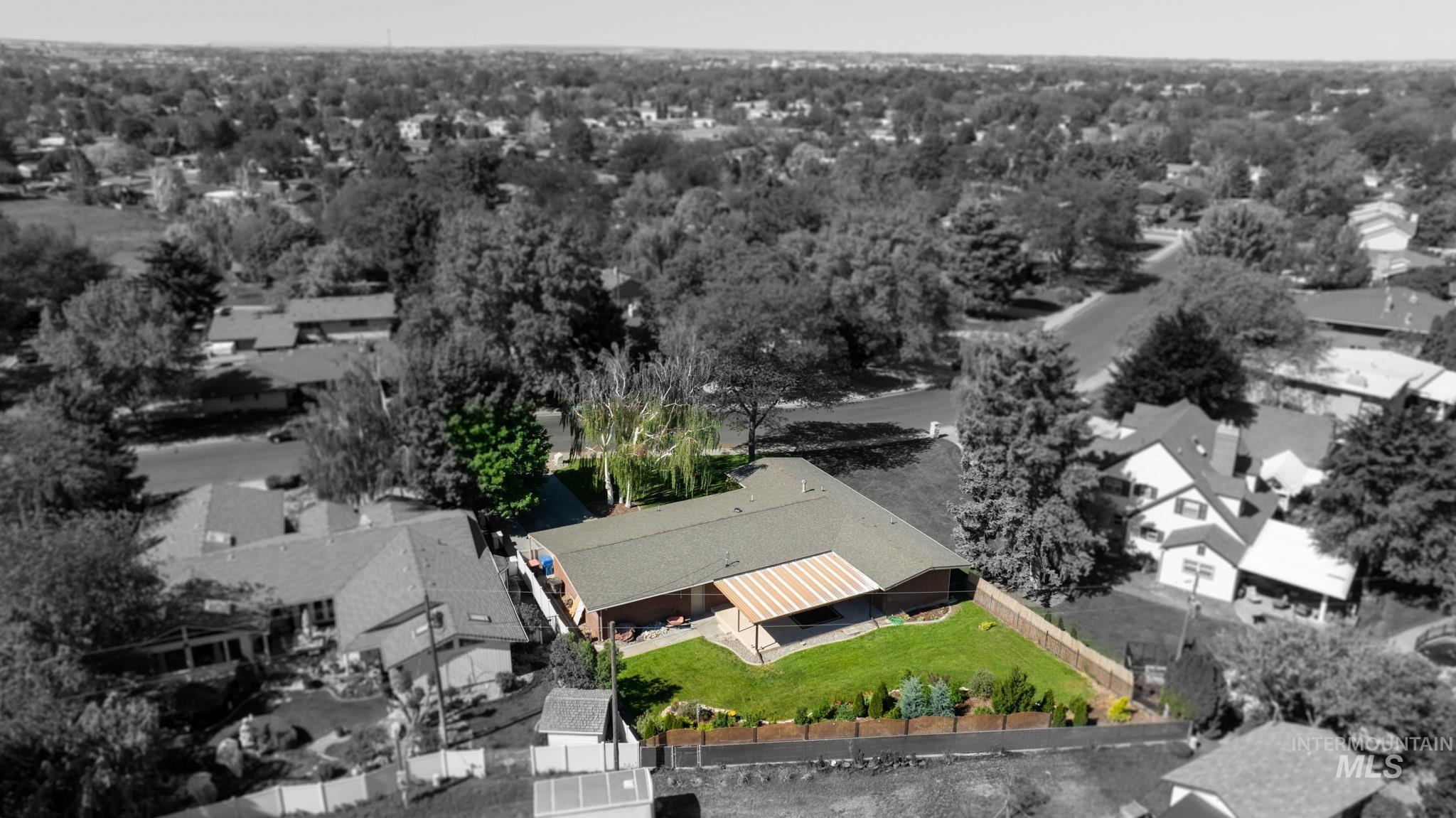 2137 Hillcrest Drive Property Photo 42
