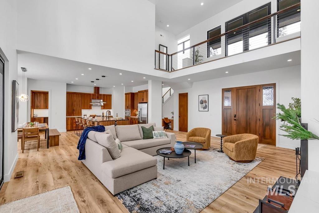 100 Sugarloaf Place Property Photo 14