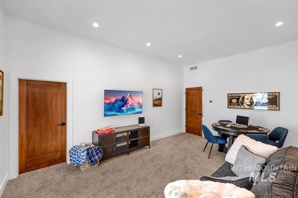 100 Sugarloaf Place Property Photo 30