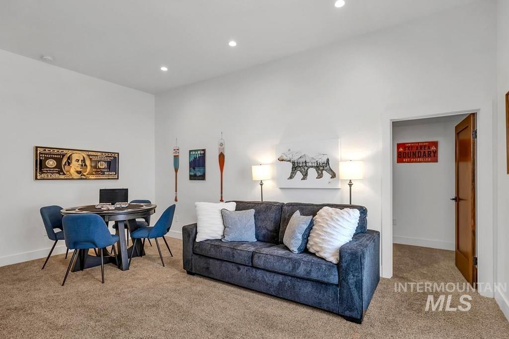 100 Sugarloaf Place Property Photo 31