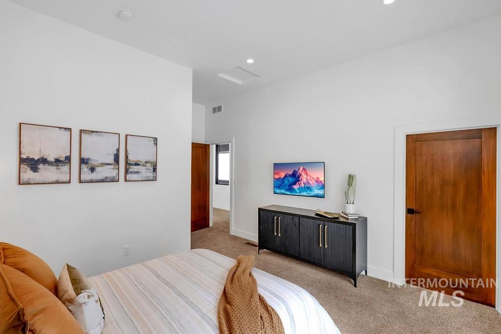 100 Sugarloaf Place Property Photo 38