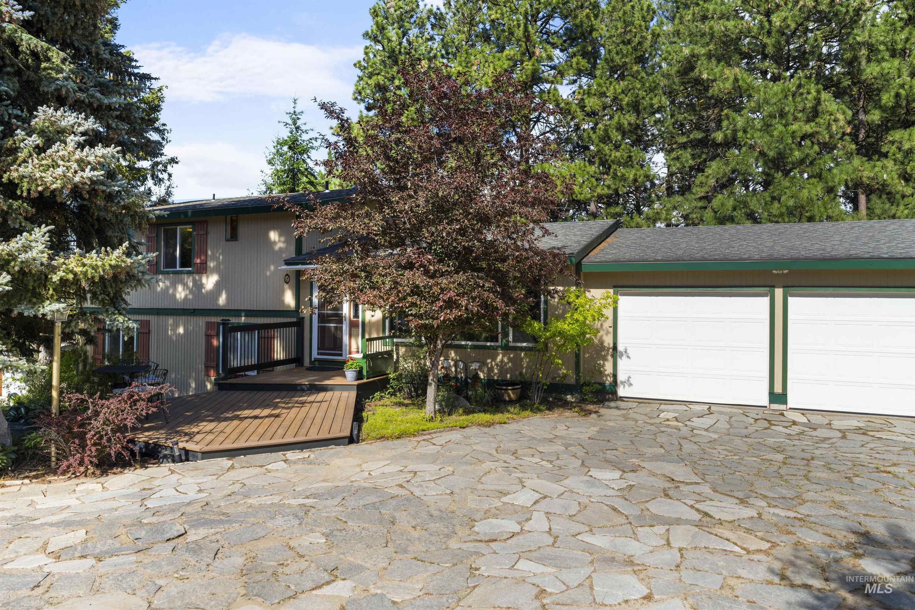 108 Gardner Place Property Photo 14