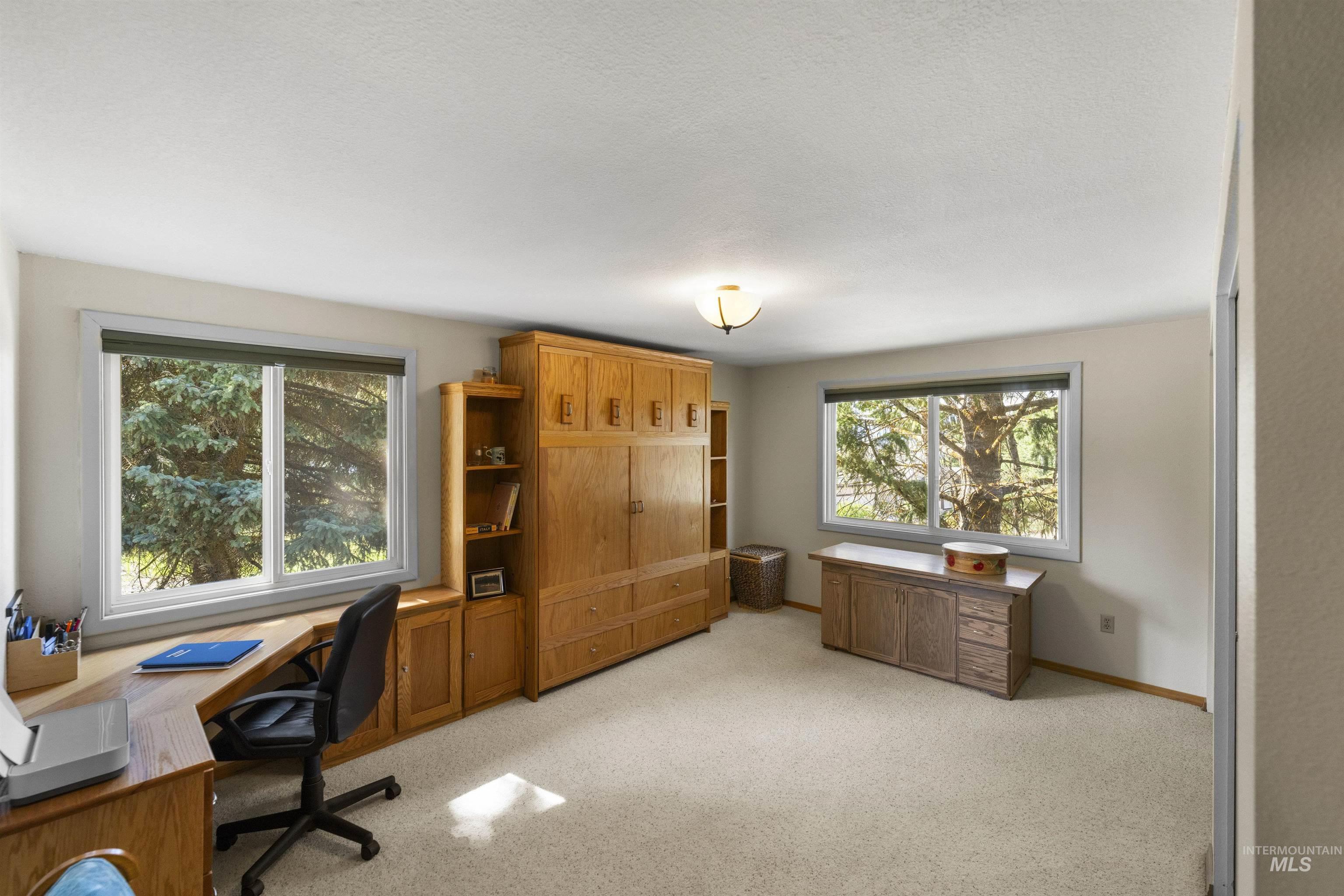 108 Gardner Place Property Photo 28