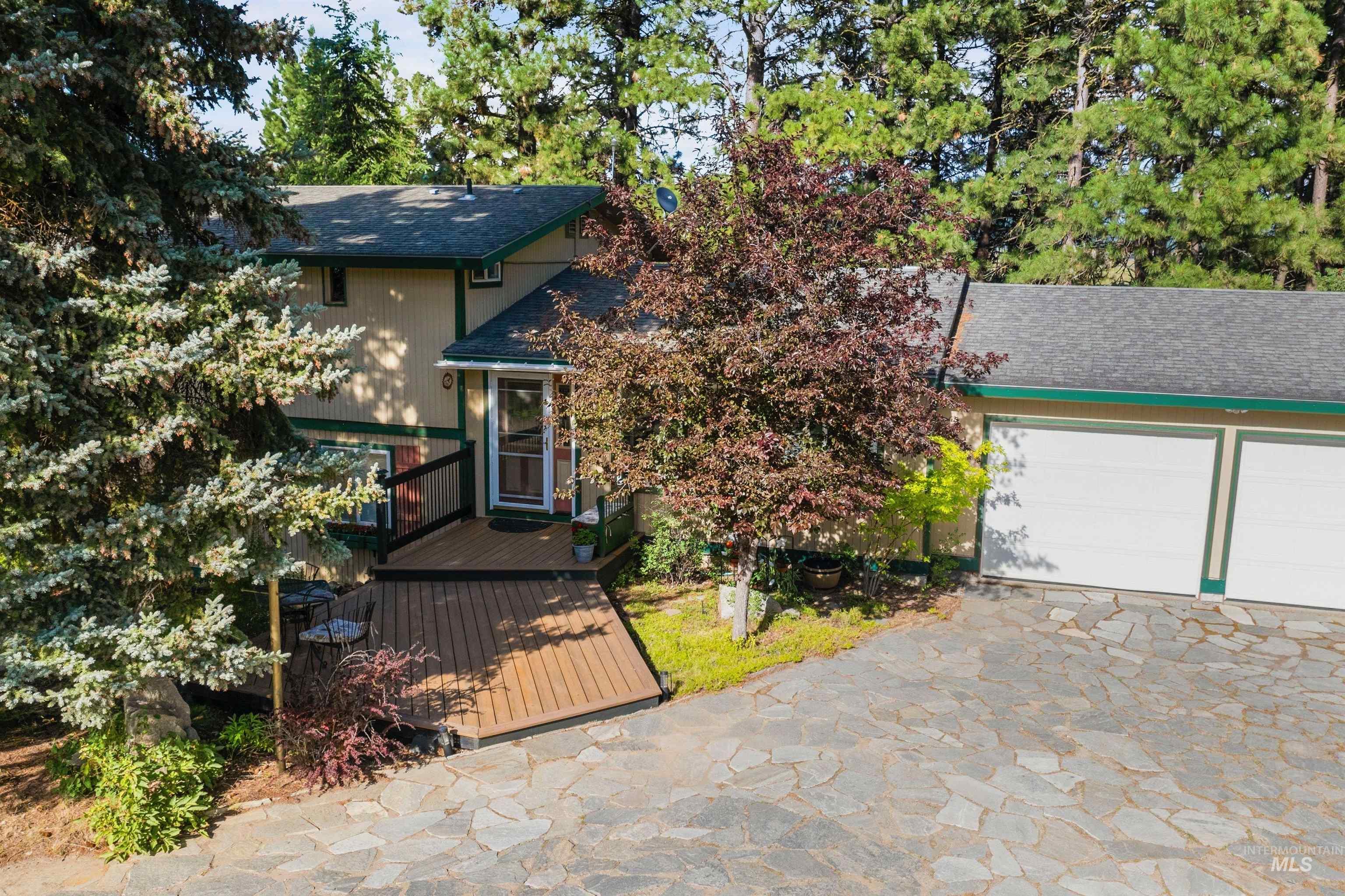 108 Gardner Place Property Photo 43