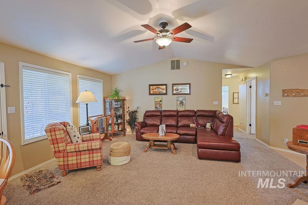 2628 Elizabeth Blvd Property Photo 11