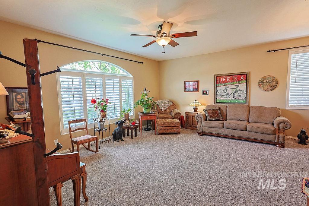 2628 Elizabeth Blvd Property Photo 12