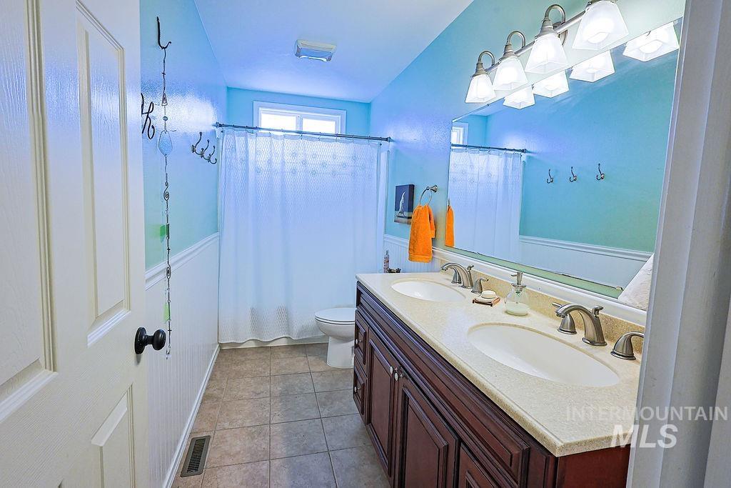 2628 Elizabeth Blvd Property Photo 26