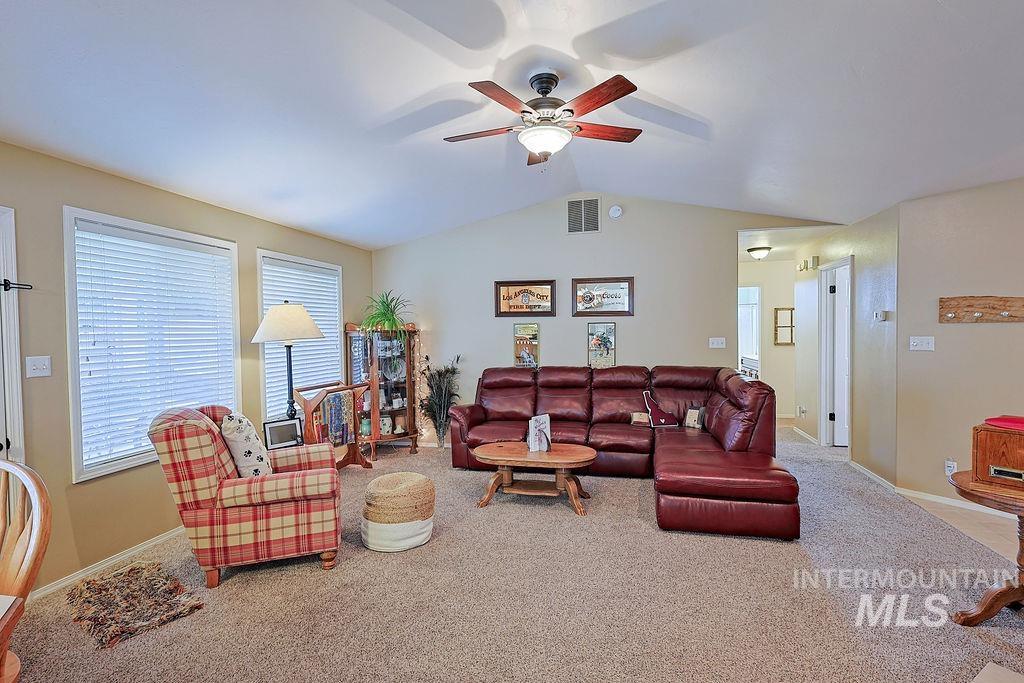 2628 Elizabeth Blvd Property Photo 36