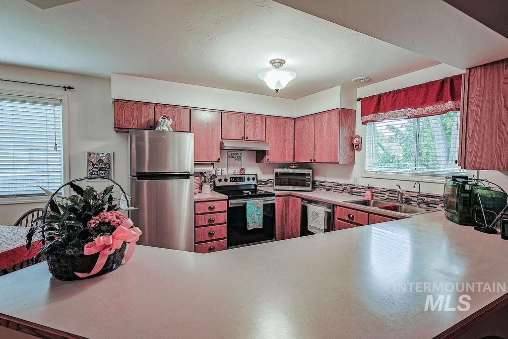 2628 Elizabeth Blvd Property Photo 38