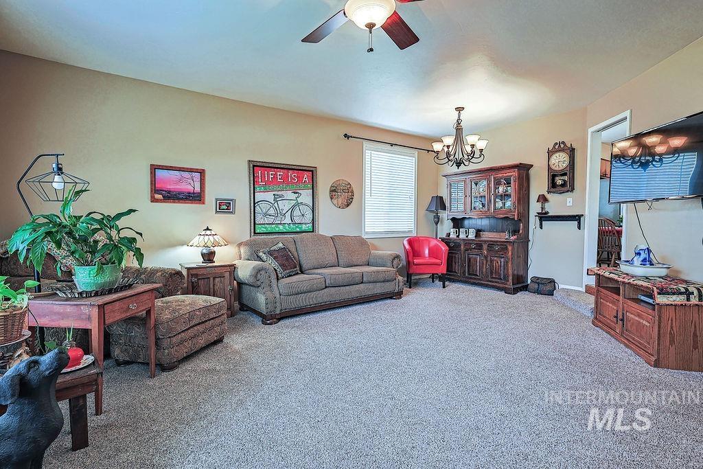 2628 Elizabeth Blvd Property Photo 42