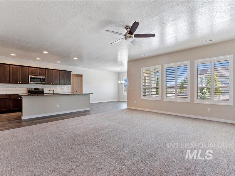 1817 W Henry's Fork Drive Property Photo 8