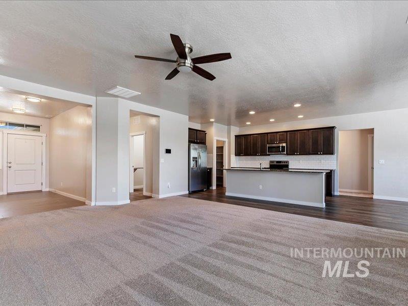1817 W Henry's Fork Drive Property Photo 11