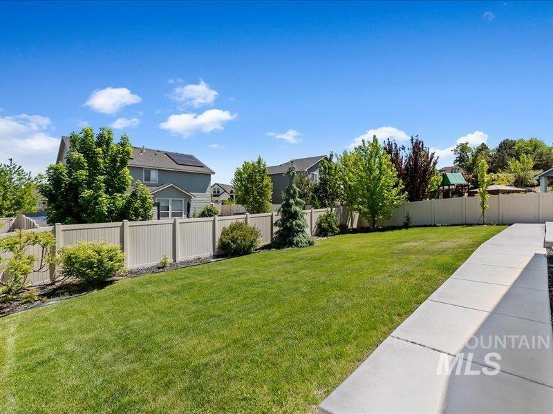 1817 W Henry's Fork Drive Property Photo 29