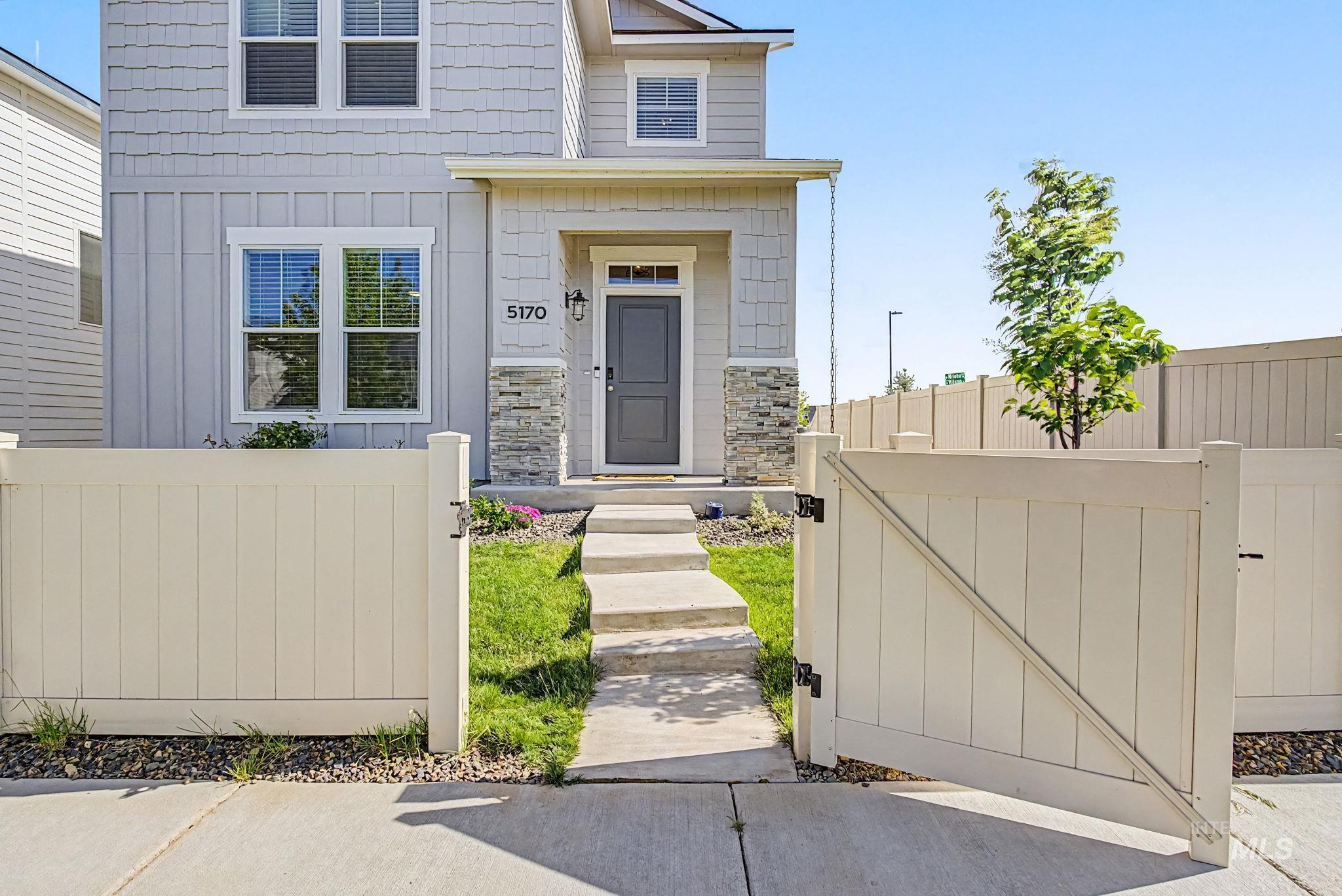 5170 W Milano Property Photo 2