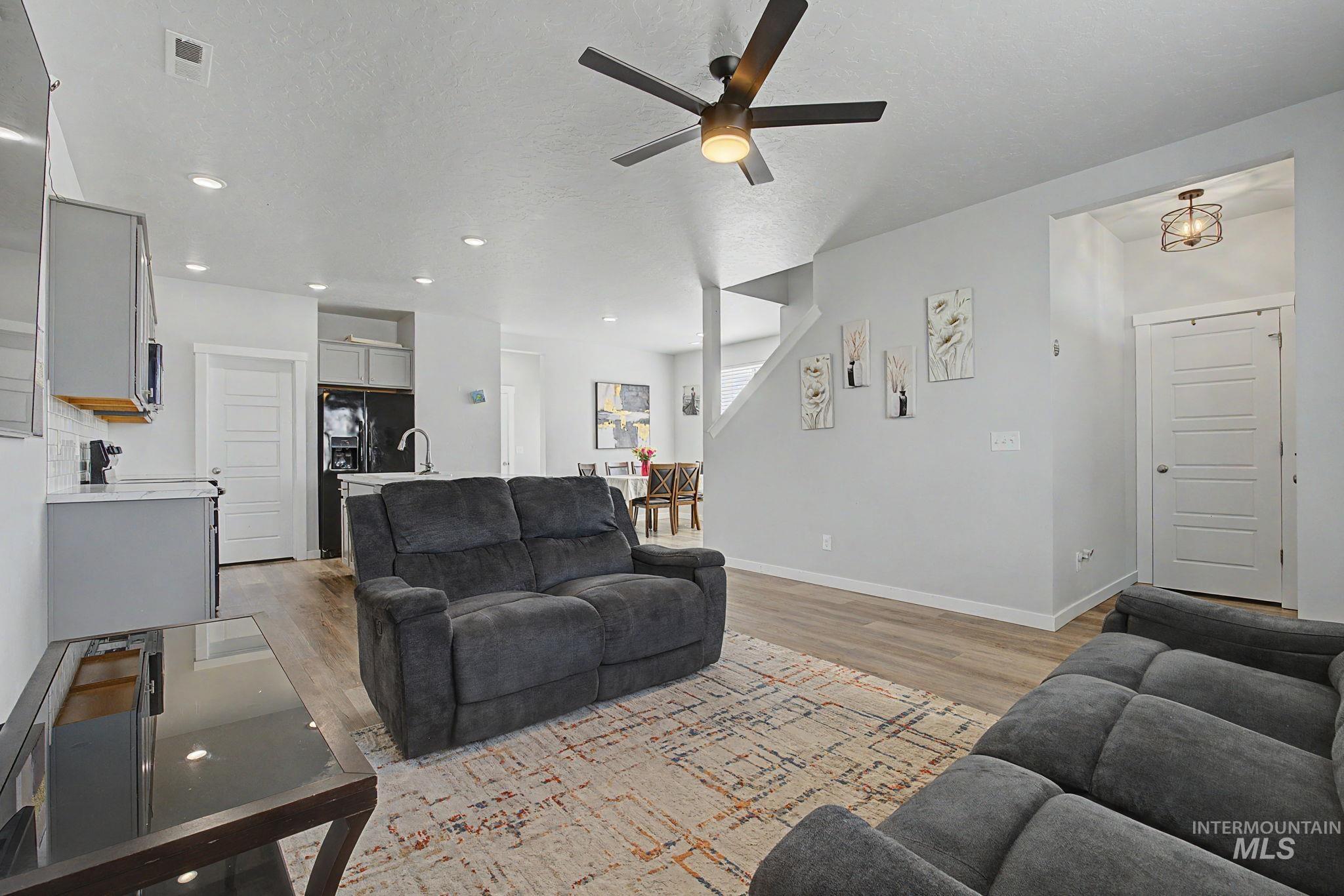 5170 W Milano Property Photo 5